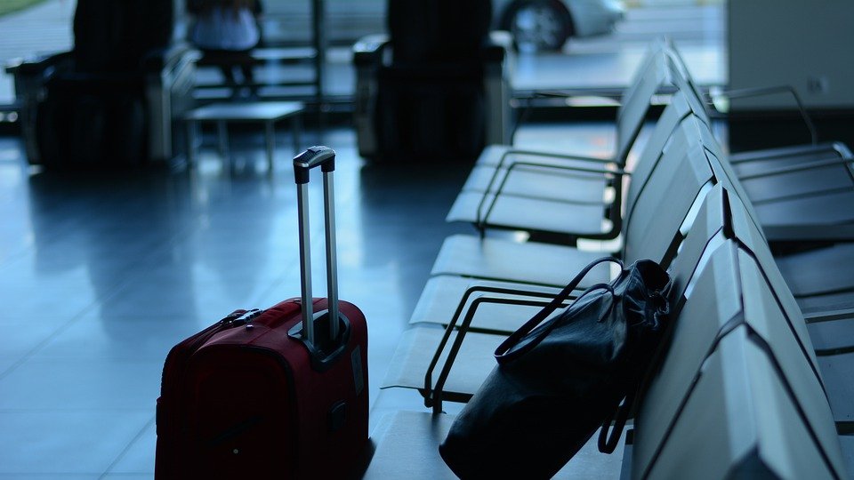 Carinici na aerodromu u Majamiju: Otkrivena neobična izbočina na pantalonama putnika
