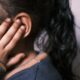 Retka genetska veza između gubitka sluha i sede kose kod dece