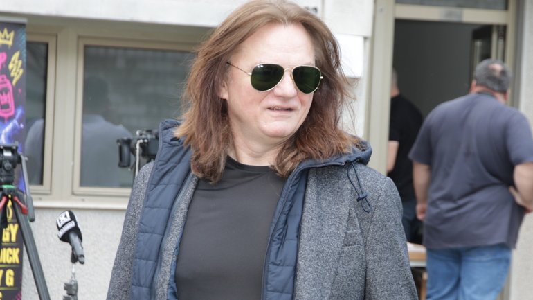 KAKO JE SRĐAN ČOLIĆ OTVORIO DUŠU O MOBI DIKU: Prvi put otkrio razloge prekida saradnje sa koleginicama (FOTO) – prekid saradnje sa koleginicama