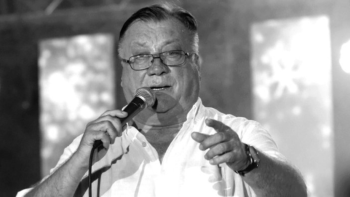 KO JE BIO HALID BEŠLIĆ PRE SLAVE: Nekada radio kao stolar pre nego što je postao muzička legenda (FOTO) – Halid Bešlić pre muzičke karijere
