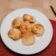 Brze pita-rolnice sa sirom kao idealan doručak za žene u pokretu