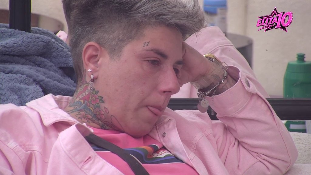 EMOTIVNI OBRT U ELITI: Jovana Tomić Matora rasplakana nakon razgovora o Stefanovom dopisivanju sa Anitom (VIDEO)