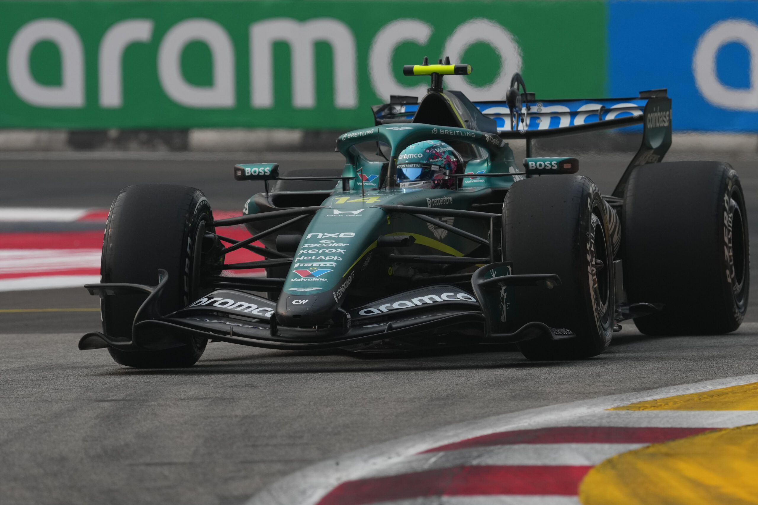 Fernando Alonso: "Biti na 15. mestu je razočaravajuće za Aston Martin"