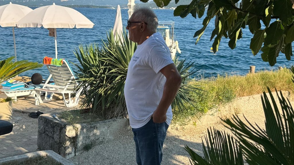 KAKO JE MILOŠ BOJANIĆ ZAPOČEO LJUBAVNU PRIČU: Pevač otkrio detalje braka i podele imovine sa bivšom suprugom (FOTO) – podela imovine Miloša Bojanića