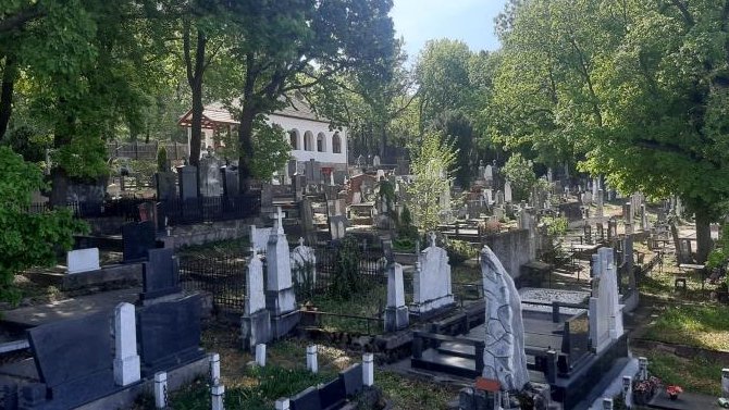 Miholjske zadušnice: Kako se moliti kod kuće ako ne stižete na groblje – molitva kod kuće za Miholjske zadušnice