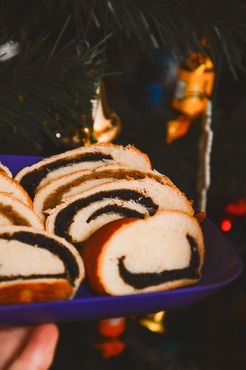 poppy seed roll, christmas, bread, pastry, dessert, snack, baked, december, food, homemade, roll, delicious, hungarian