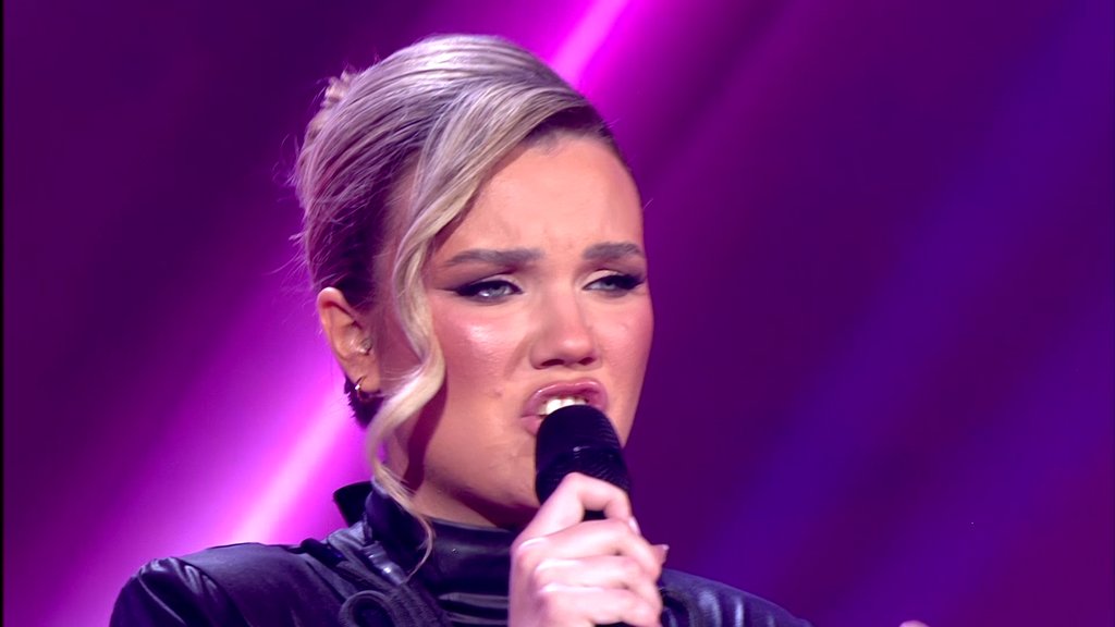 NEZABORAVNA REAKCIJA ŽIRIJA U PINKOVIM ZVEZDAMA: Anđela Zečević dobila svih pet DA i ostavila sve bez reči (VIDEO) – nastup Anđele Zečević