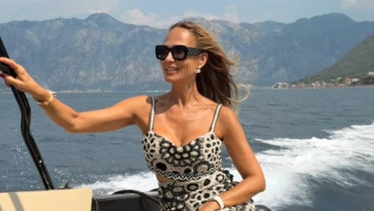 SUSRET KOJI SE NE ZABORAVLJA: Marijana Mateus fotografisana sa Džonom Galijanom u Parizu (FOTO) – susret Marijane Mateus i Džona Galijana