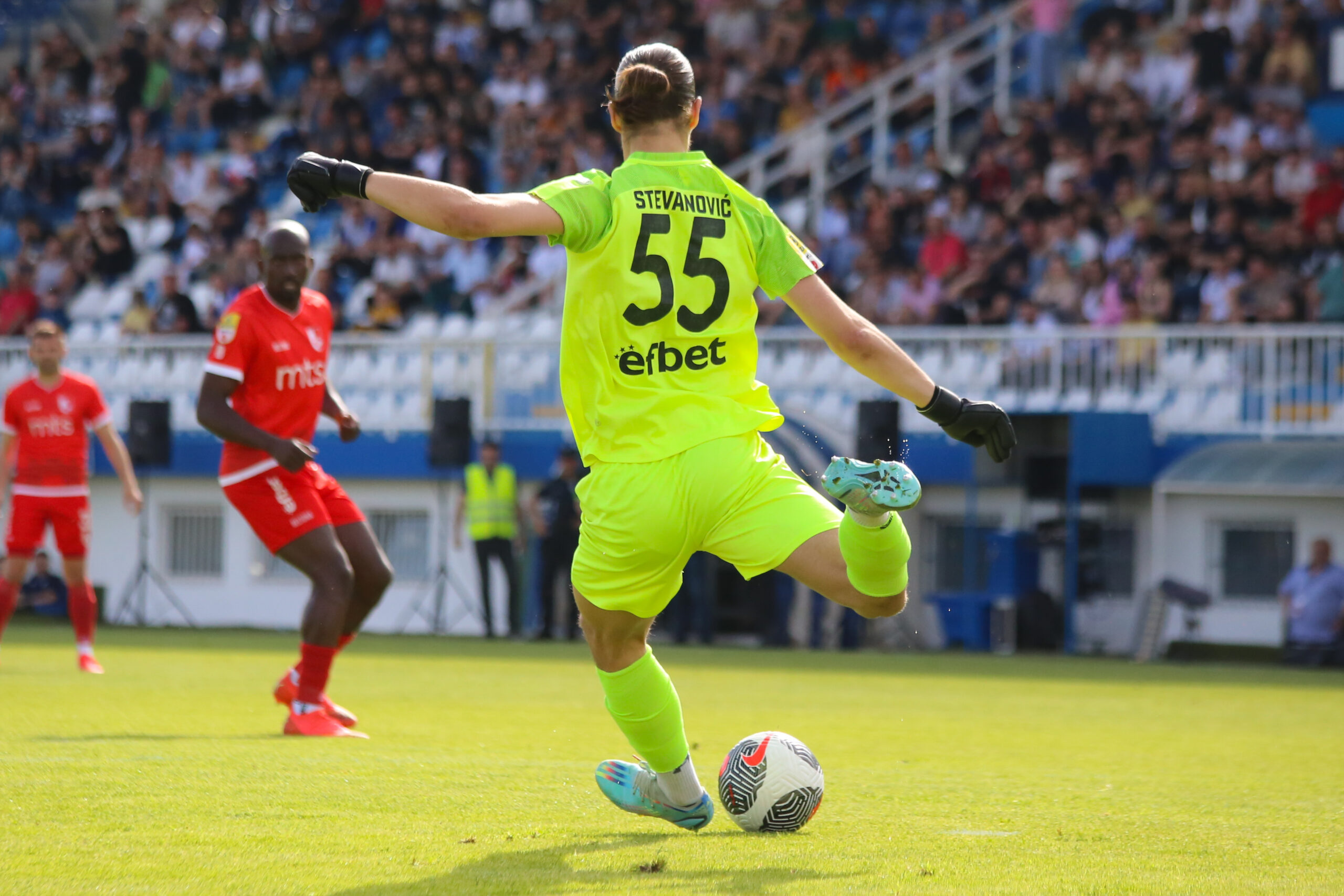 Dimitrije Stevanović golman Javora u 3. minutu nadoknade za 1:1