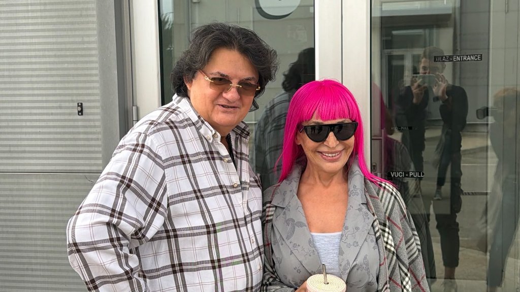 IZNENADNI DOLAZAK U STUDIJO PINKA: Zorica Brunclik i Miroljub Aranđelović Kemiš komentarišu aktuelna dešavanja uživo (FOTO) – Premijera Vikend Specijal
