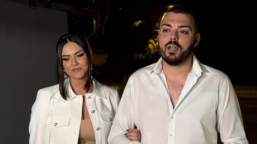 KOMU GOMILA ODEĆE MOŽE BITI IZAZOV: Jelena Lela Vasić pokazala kako izgleda sezonsko sređivanje garderobe (FOTO)