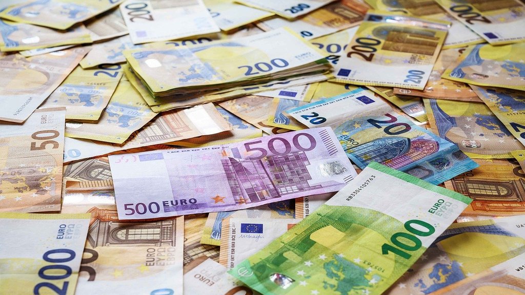 Kurs dinara prema evru i dolaru: Šta nas sutra očekuje i kakve promene donosi NBS?