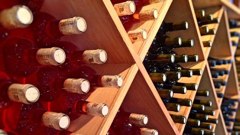 Pljačka vinarije u Italiji: Lopovi odneli 30.000 flaša vina vrednih milione evra