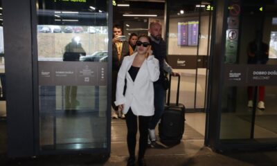 STAJLINZI KOJI SU PRIVUKLI PAŽNJU NA AERODROMU: Aleksandra Mladenović i Tamara Milutinović sletele u Beograd u potpuno različitim izdanjima (FOTO) – aerodrom u Beogradu
