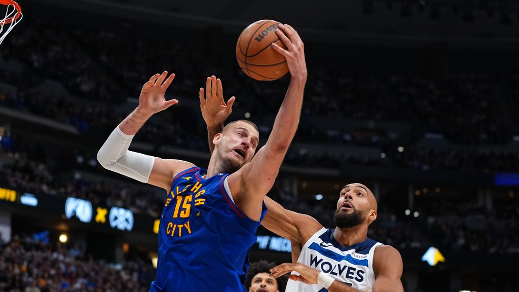 Nikola Jokić potpisao ugovor sa Sprajtom i ušao u tim sa Entonijem Edvardsom