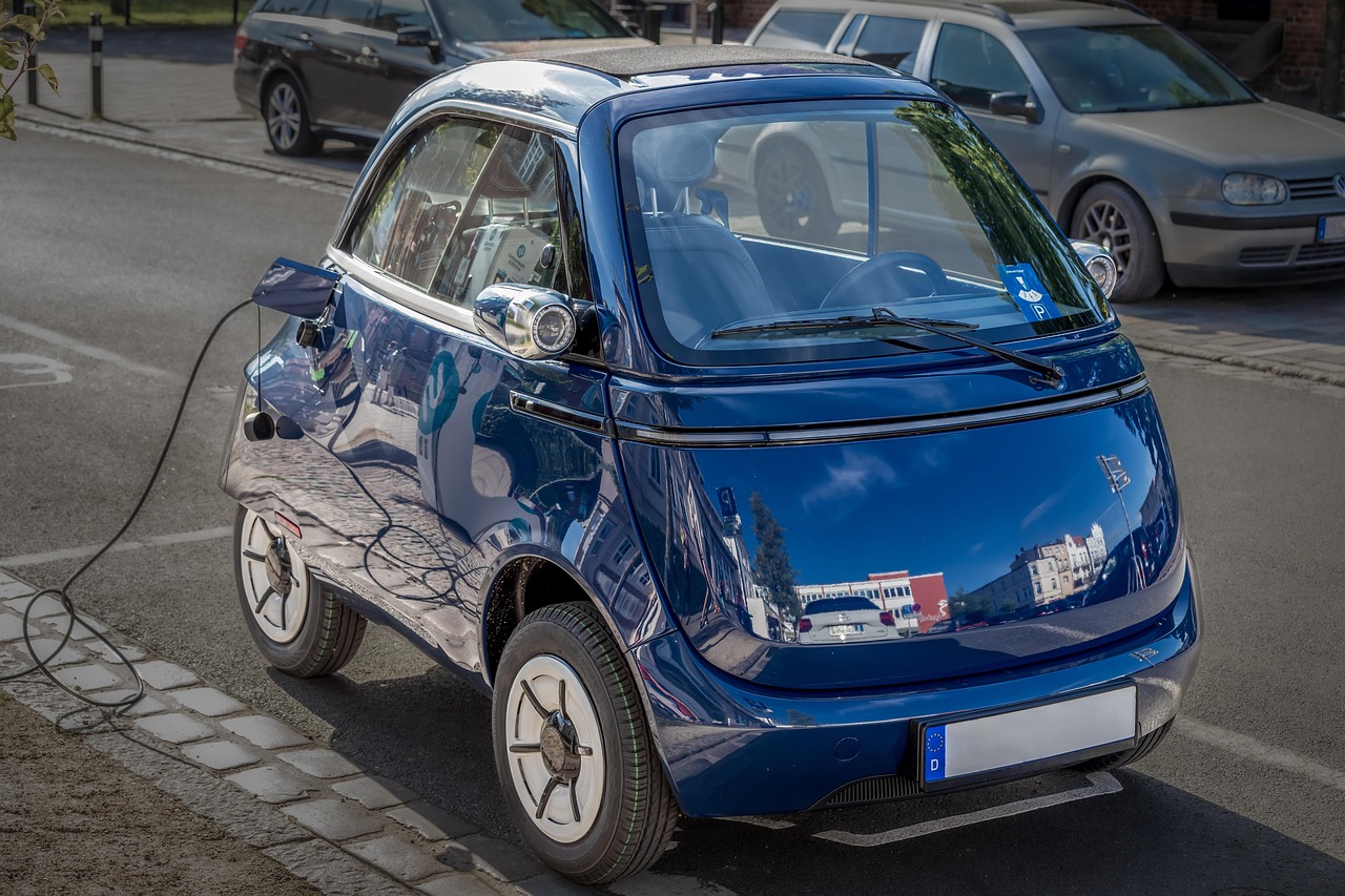 Smart predstavio ultra-kompaktni električni automobil na sajmu u Parizu (VIDEO)