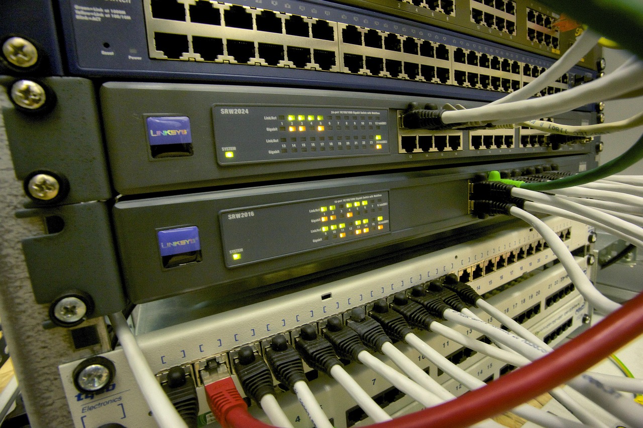 Šta učiniti kada se Ethernet kabl zaglavi u portu računara ili rutera – zaglavljen Ethernet kabl
