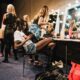 Pet knjiga koje modeli biraju iza kulisa modne sezone – modeli moda knjige