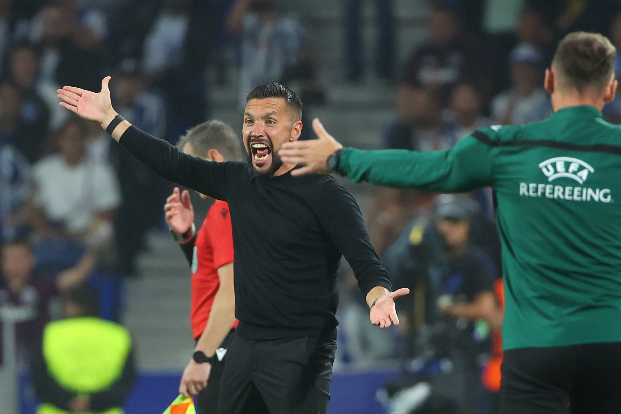 Francesco Farioli pred duel sa Betisom: Teren u La Cartuji nije u najboljem stanju – Francesco Farioli Liga šampiona
