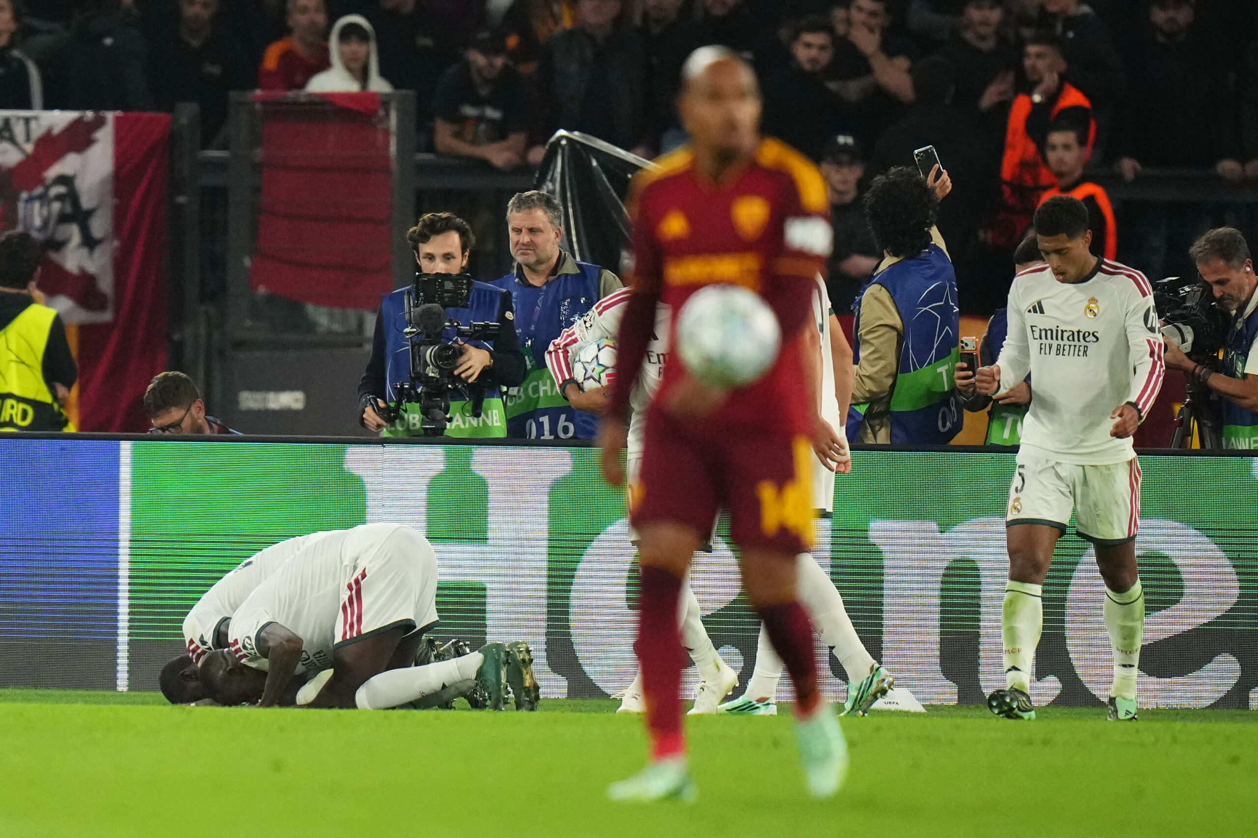 Real Madrid preokrenuo protiv Rome 4:3: Dramatičan finiš doneo pobedu kraljevima – Real Madrid Roma preokret