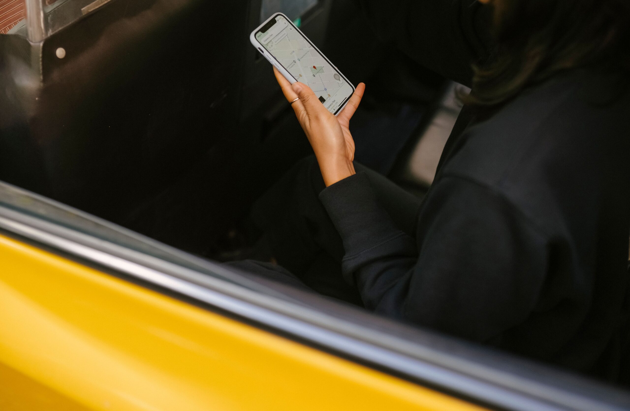 Ukrajinski napad dronom na Jandeksov data centar izazvao prekid usluga u Beogradu – napad u Beogradu