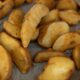 Grčki krompir iz rerne: Mediteranski specijalitet za svaki ženski sto
