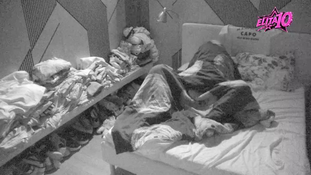 KAKVA NOĆ U ZADRUZI: Filip Car i Aneli Ahmić iznenadili bliskošću pred kamerama (VIDEO) – vrela akcija Cara i Aneli