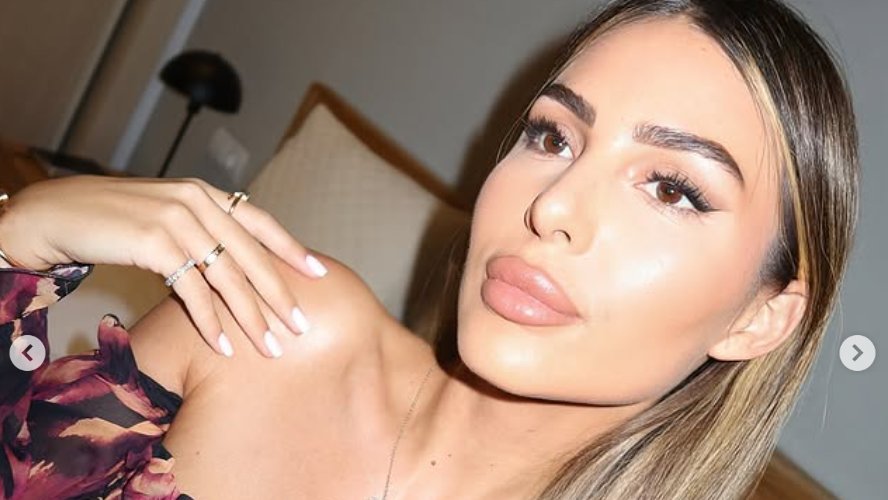 PEVAČICA IZAZVALA ODUŠEVLJENJE NA DRUŠTVENIM MREŽAMA: Anastasija Ražnatović dobila javnu poruku od Magla benda (FOTO) – Anastasija Ražnatović Magla bend