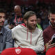 Aleksandar Katai i Mirko Ivanić bodre Zvezdu u Beogradskoj areni: Podrška sa tribina pred Pariz