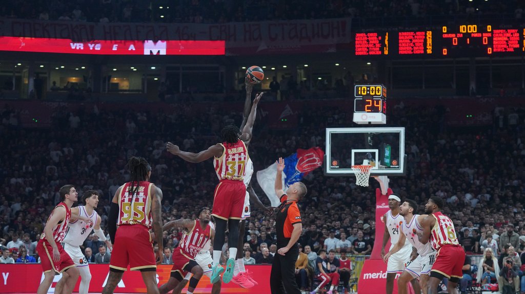 Crvena zvezda pobedila Pariz 90:81 u petom kolu Evrolige – pobeda Crvene zvezde