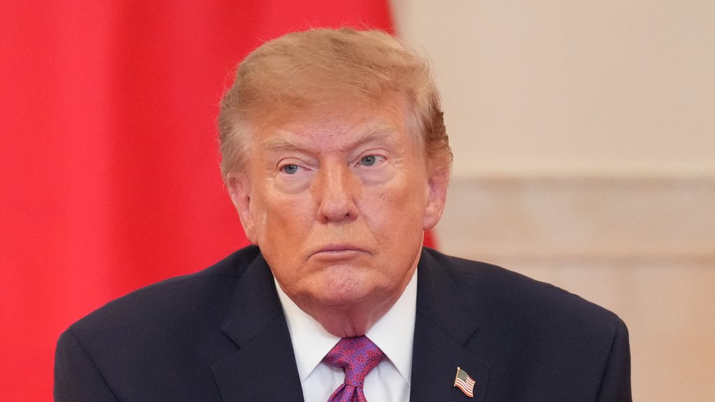 Donald Tramp o Zelenskom: Zašto američki lider menja ton prema Kijevu? – napad na rusku energetsku infrastrukturu