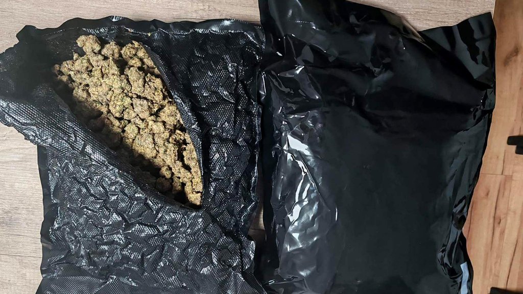 Policija pronašla dva kilograma marihuane: Hapšenje na Starom gradu u Beogradu – napad u Beogradu