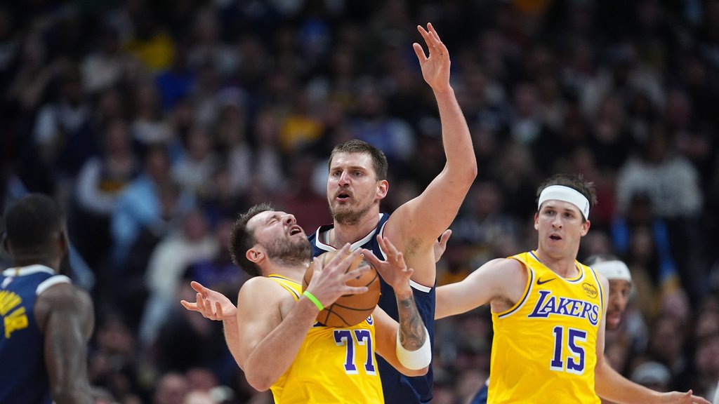 Jokić i Dončić u centru pažnje posle susreta Denvera i Lejkersa