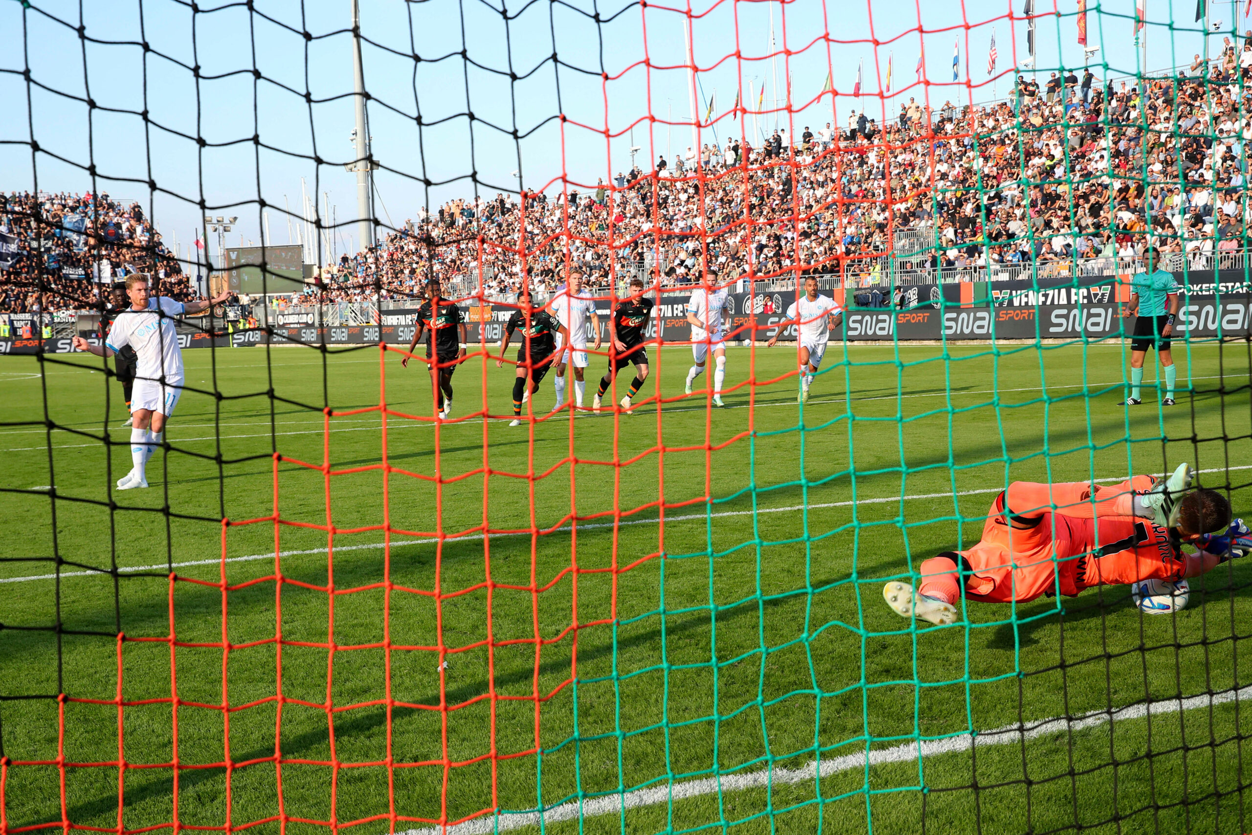 Venecija pobedila Napoli 1:0: Filip Stanković junak utakmice posle sjajne odbrane penala – Filip Stanković Venecija Napoli