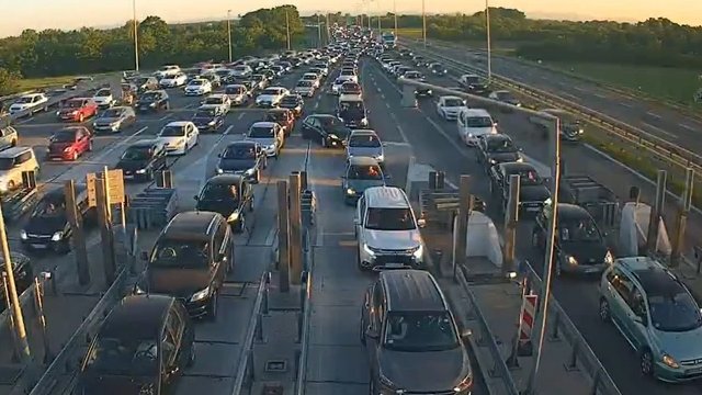 Gužve na granici: Na Batrovcima teretna vozila čekaju sedam sati na izlaz – čekanje na Batrovcima