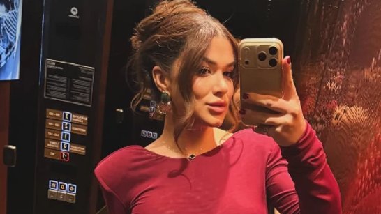 KAKO JE MILICA RISTIĆ ZABLISTALA NAKON POROĐAJA: Pevačica pokazala zavidnu formu u elegantnoj haljini (FOTO) – Milica Ristić Instagram