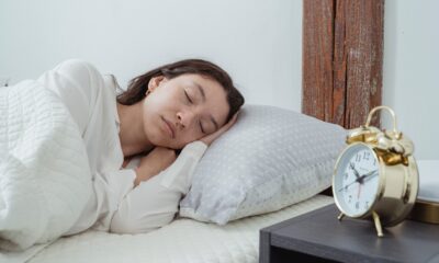 Kako pomeranje sata utiče na žensko zdravlje i kvalitet sna