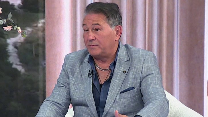 KARIJERU MU JE ODREDILA JEDNA PESMA: Halid Muslimović otkrio koja numera mu je najvažnija u karijeri (FOTO) – Mene je učilo vrijeme