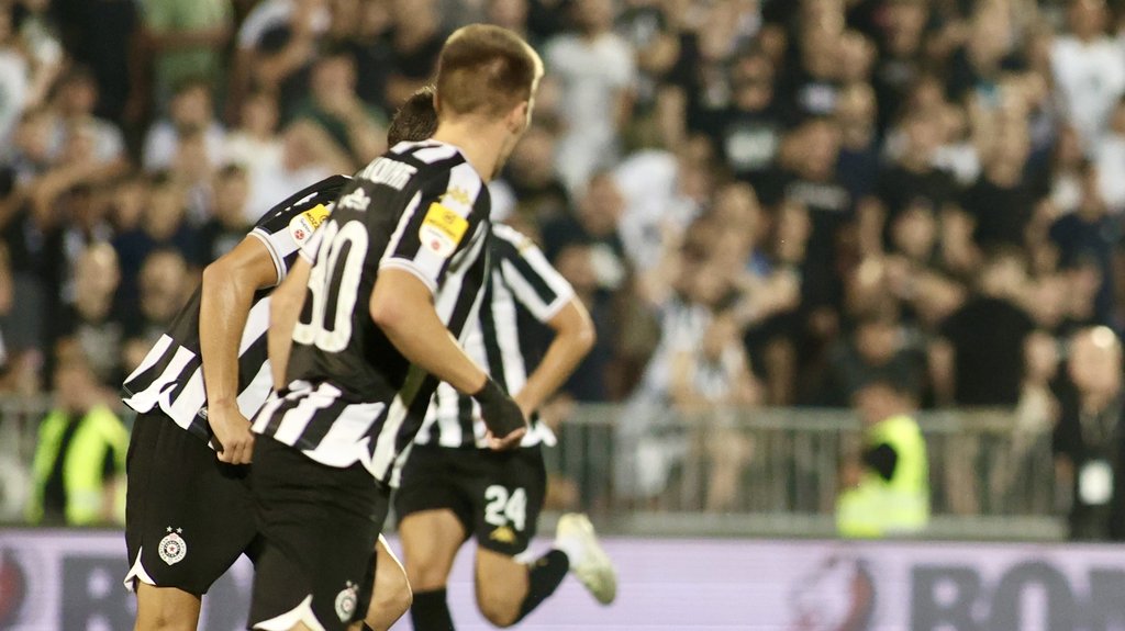 Partizan poražen od Železničara 1:0 u Superligi Srbije: Crno-beli ostali sa desetoricom – Superliga Srbije