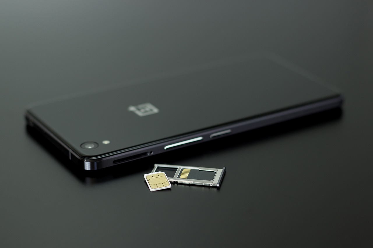 Zamena SIM kartice u telefonu bez gašenja uređaja: Šta treba znati