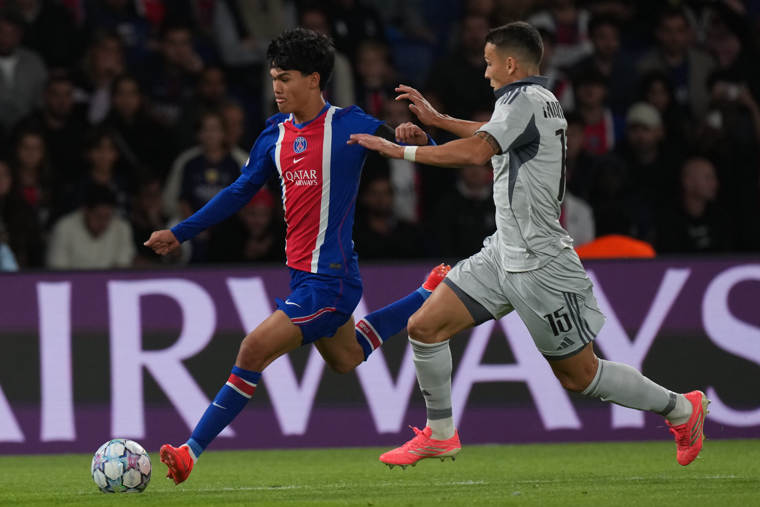 Dro Fernandez u centru pažnje u PSG: Mladi fudbaler izazvao podeljena mišljenja u svlačionici