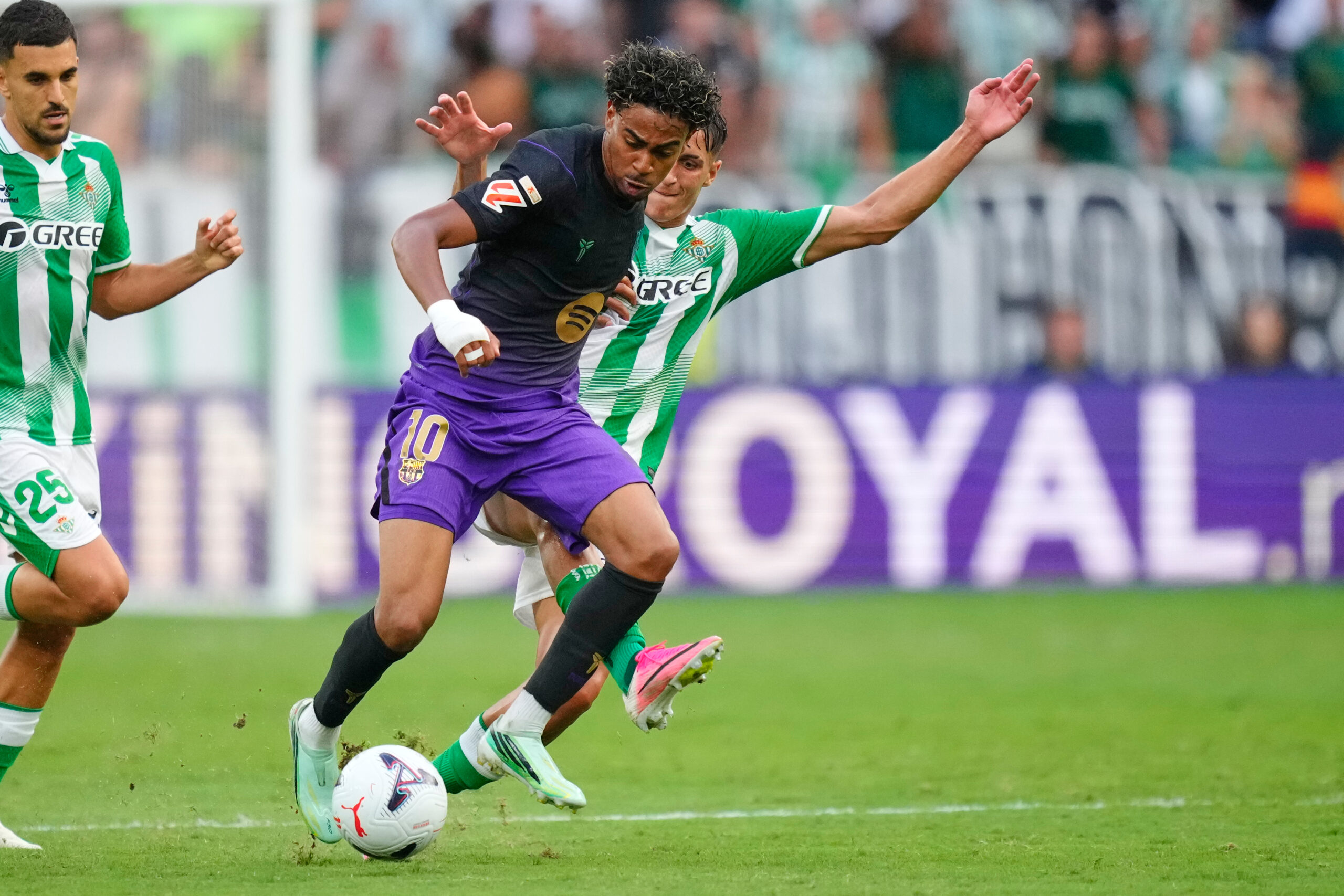 Real Betis ulaže žalbu na crveni karton Facunda Bernala: Šta će odlučiti disciplinska komisija?
