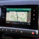 Kako sprečiti automatsko puštanje zvuka u Android Auto aplikaciji