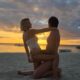LJUBAV NA PESKU U OKTOBRU: Goca Tržan i Raša podelili izazovne fotografije sa plaže (FOTO)
