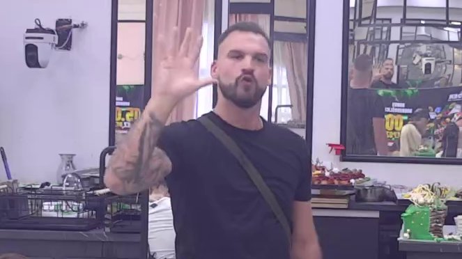 NEOČEKIVANA ISKRENOST MARKA OSMAKČIĆA: Učesnik Elite javno se izvinio Viki Mitrović pred kamerama (VIDEO) – izvinjenje u Eliti
