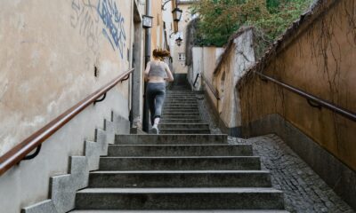 Zadihanost na stepenicama: Kako prepoznati uobičajene i rizične znakove