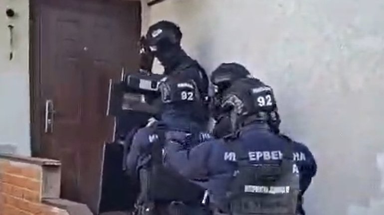 Ultradesničar iz Zemuna spremao nasilje na izborima: 'Pripreme za rat' otkrivene
