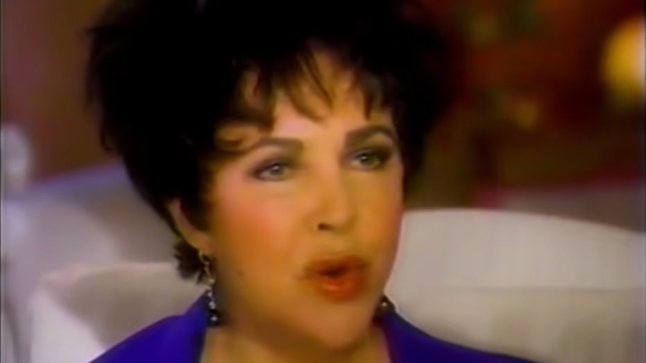 ZABRANJENO JE BILO GLEDATI ELIZABET TEJLOR U OČI: Gostovanje slavne glumice u seriji „The Nanny“ otkrilo neobične zahteve (VIDEO) – zahtevi Elizabet Tejlor