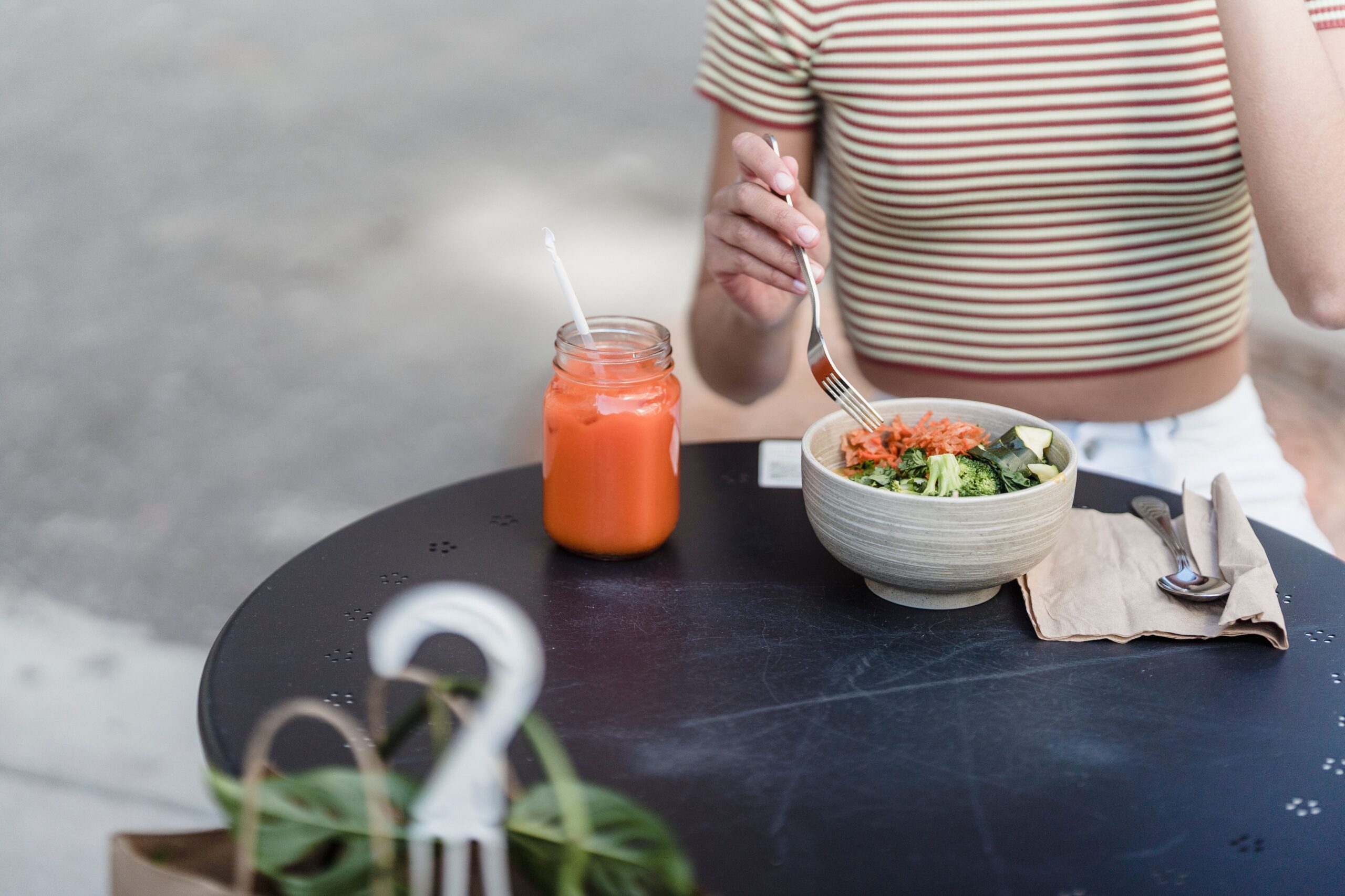 Lovacka salata postaje hit zimnice među ženama širom Srbije – lovačka salata