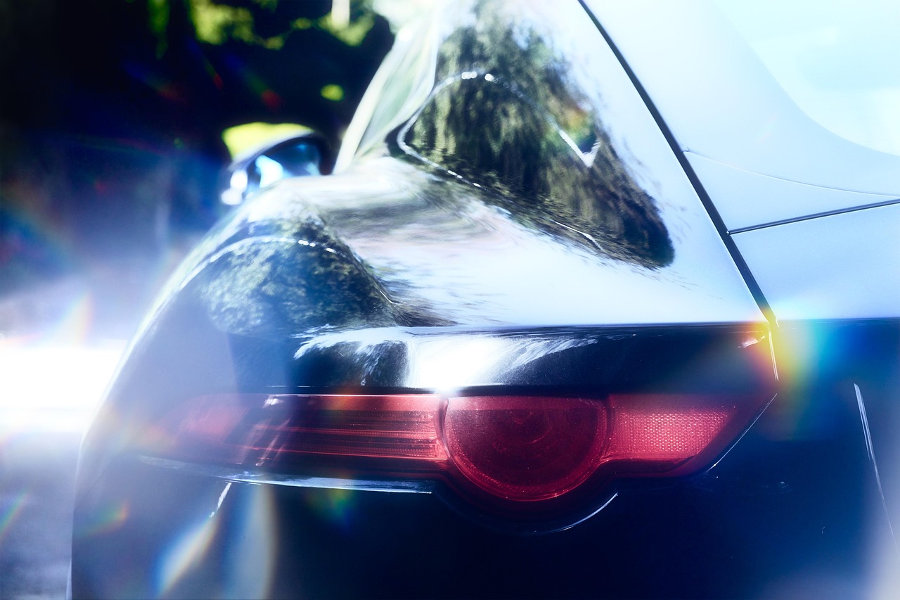 Tesla planira lansiranje Cybercab vozila za autonomni prevoz do kraja godine
